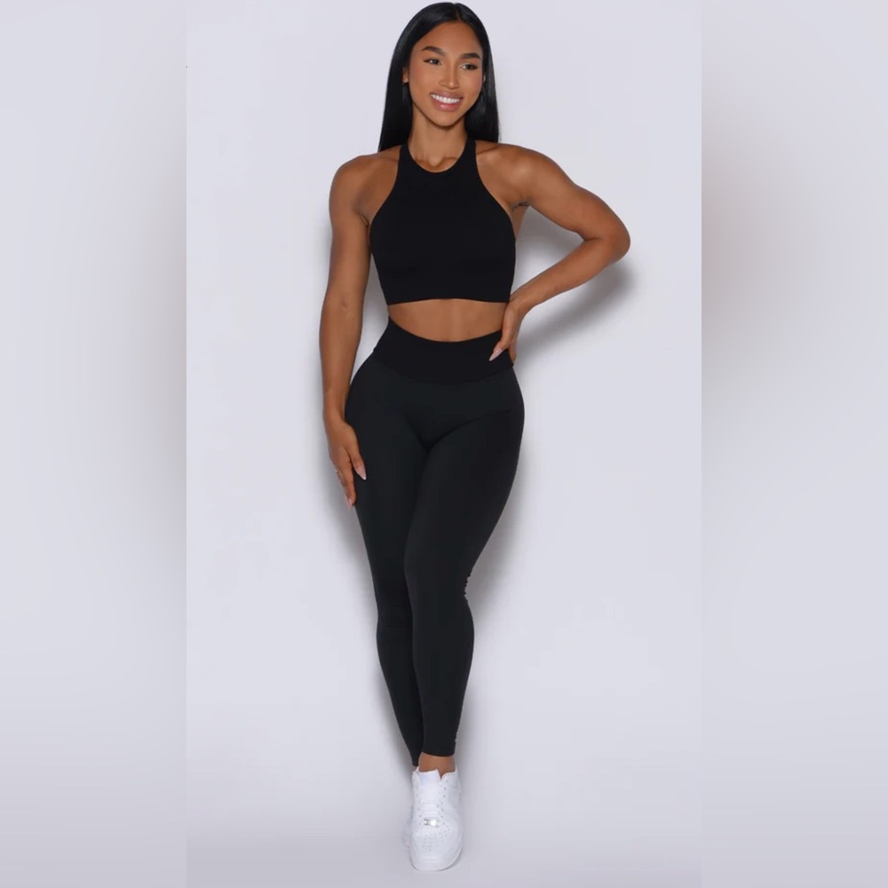 Bombshell Sportswear Figure Scrunch Leggings